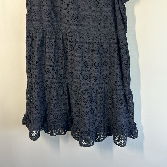 NWT Vineyard Vines Black Eyelet Tiered Ruffle Neck Dress Size XL - Picture 6 of 15